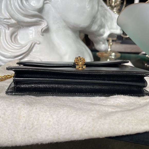 Gucci Leather Bag with Gold Chain Strap - Picture 4 of 12